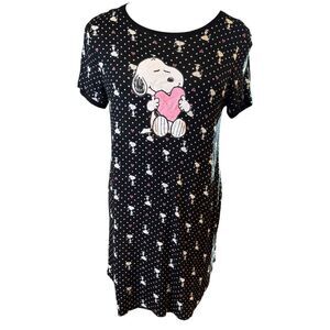 Peanuts Women’s Snoopy Sleep Shirt Sz. S